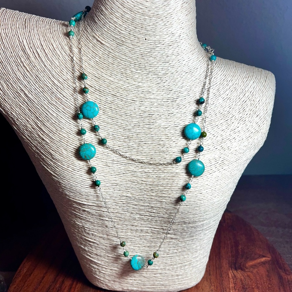 NWOT Artisanal Handmade Turquoise Bead Station Necklace